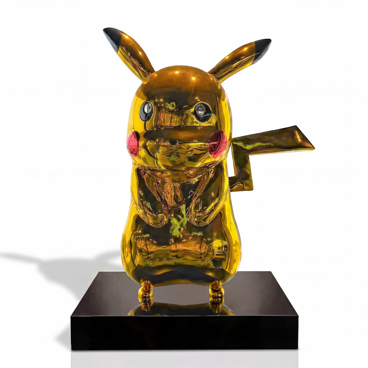 Atelier Home Gallery Pika™ monopol, a modern decorative piece with sleek design and intricate details.